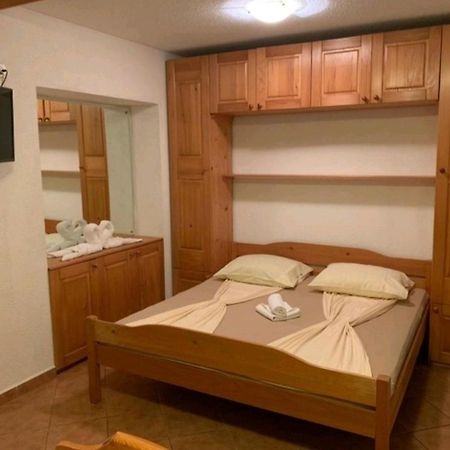 Lovely Studio Apartments Mali Raj Vrsar Exterior foto